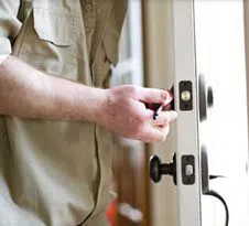 Golden Locksmith Services Redmond, WA 425-749-3701 - 6-Lock-Change
